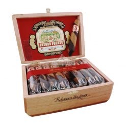 Arturo Fuente Hemingway Between the Line 01