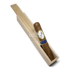 Davidoff Royal Release Wooden Box Robusto 01