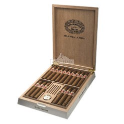 Hoyo de Monterrey Petit Belicosos Travel Humidor 2017 01