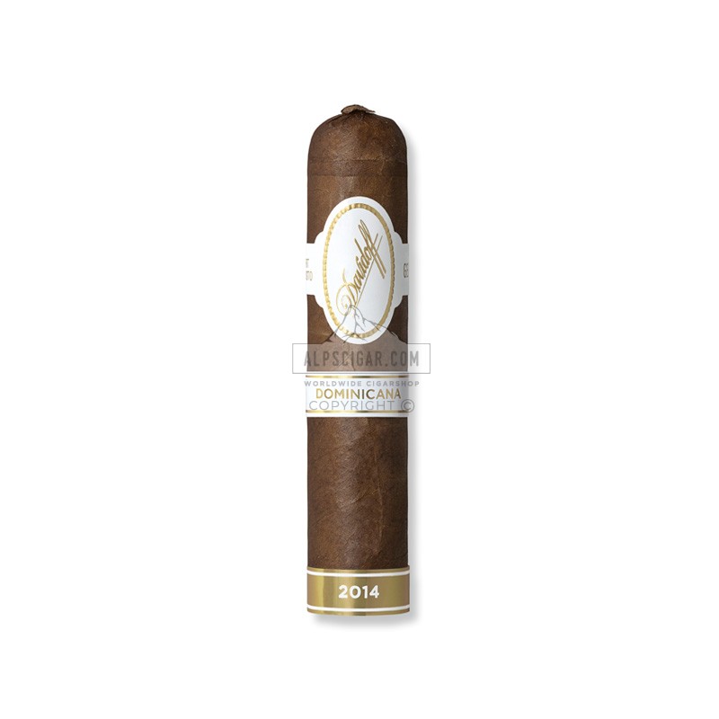 117426 Davidoff Dominicana Short Robusto 03