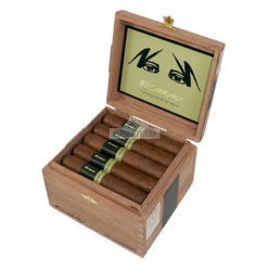 Nicarao Classico Gordito 01 br backup