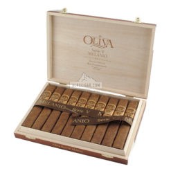 Oliva Série V Melanio Double Toro Limitada 01 br backup