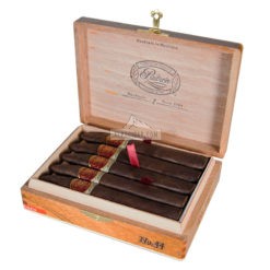 Padron Family Reserve 44 Years 01 br backup
