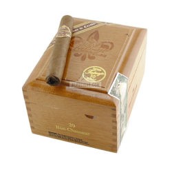 Tatuaje 10th Anniversary Bon Chasseur Robusto 01 br backup