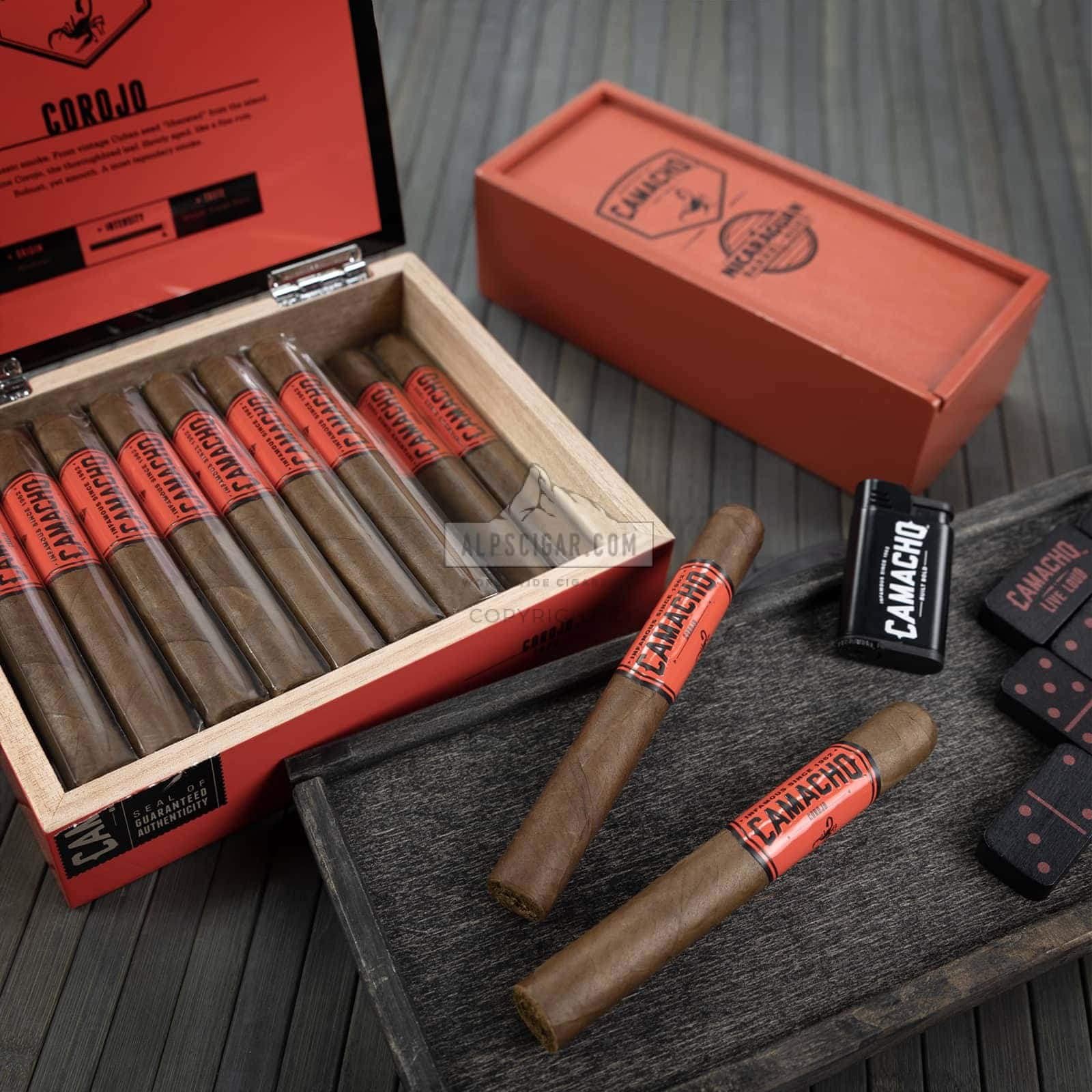 Camacho Corojo Toro ambiance